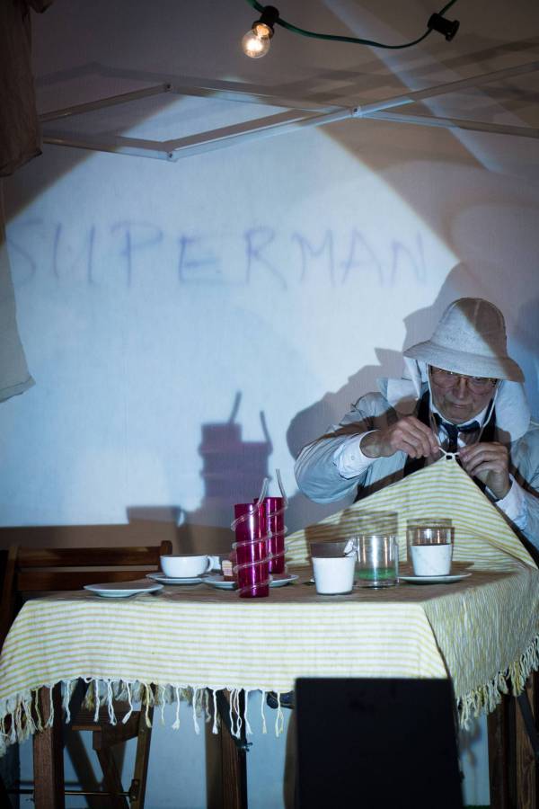 Warum fuchteln die Franzosen mit ihren Armen? | Foto © Markus Steinwender Mazab gallery